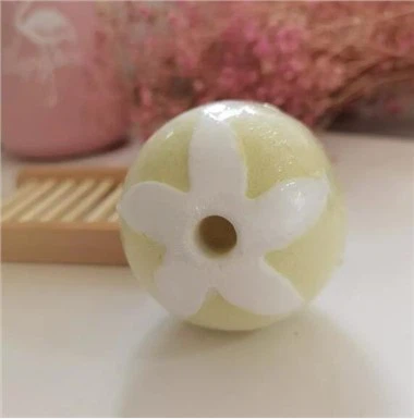 بمب های حمام شیر بز